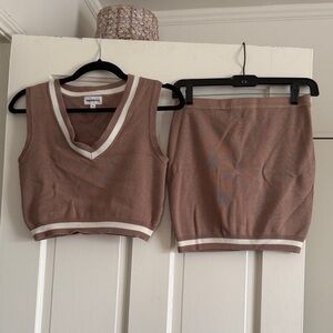 Superdown Tan and White Knit Top